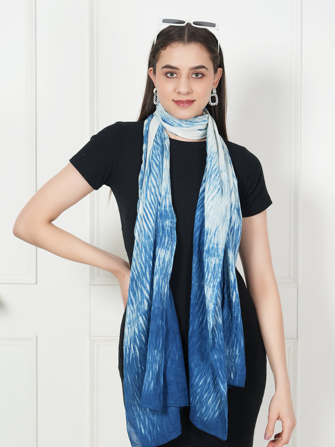 Style Shoes White & Blue Tie and Dye Printed Cotton Stole for Women & Girls