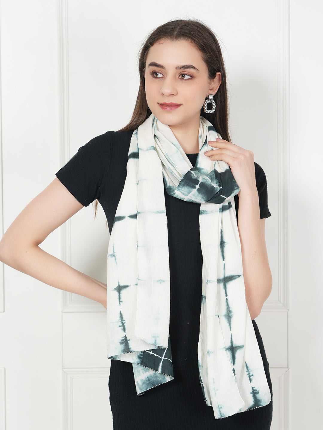 Style Shoes White & Black Tie and Dye Printed Cotton Stole for Women & Girls