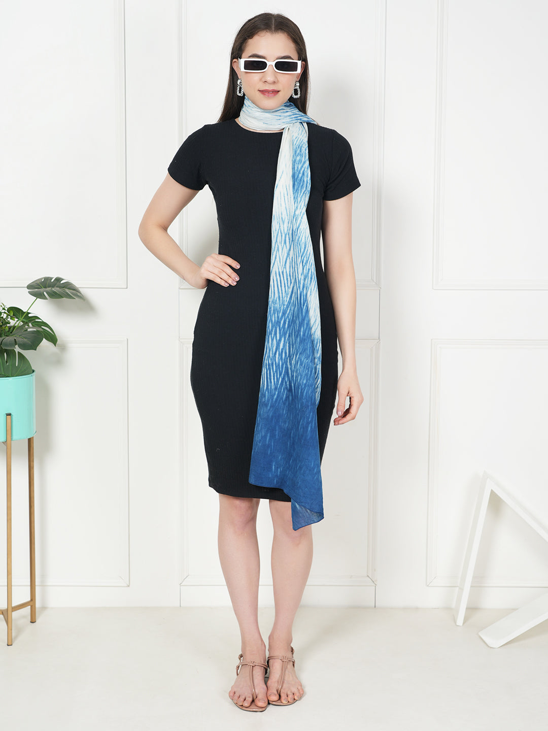 Style Shoes White & Blue Tie and Dye Printed Cotton Stole for Women & Girls