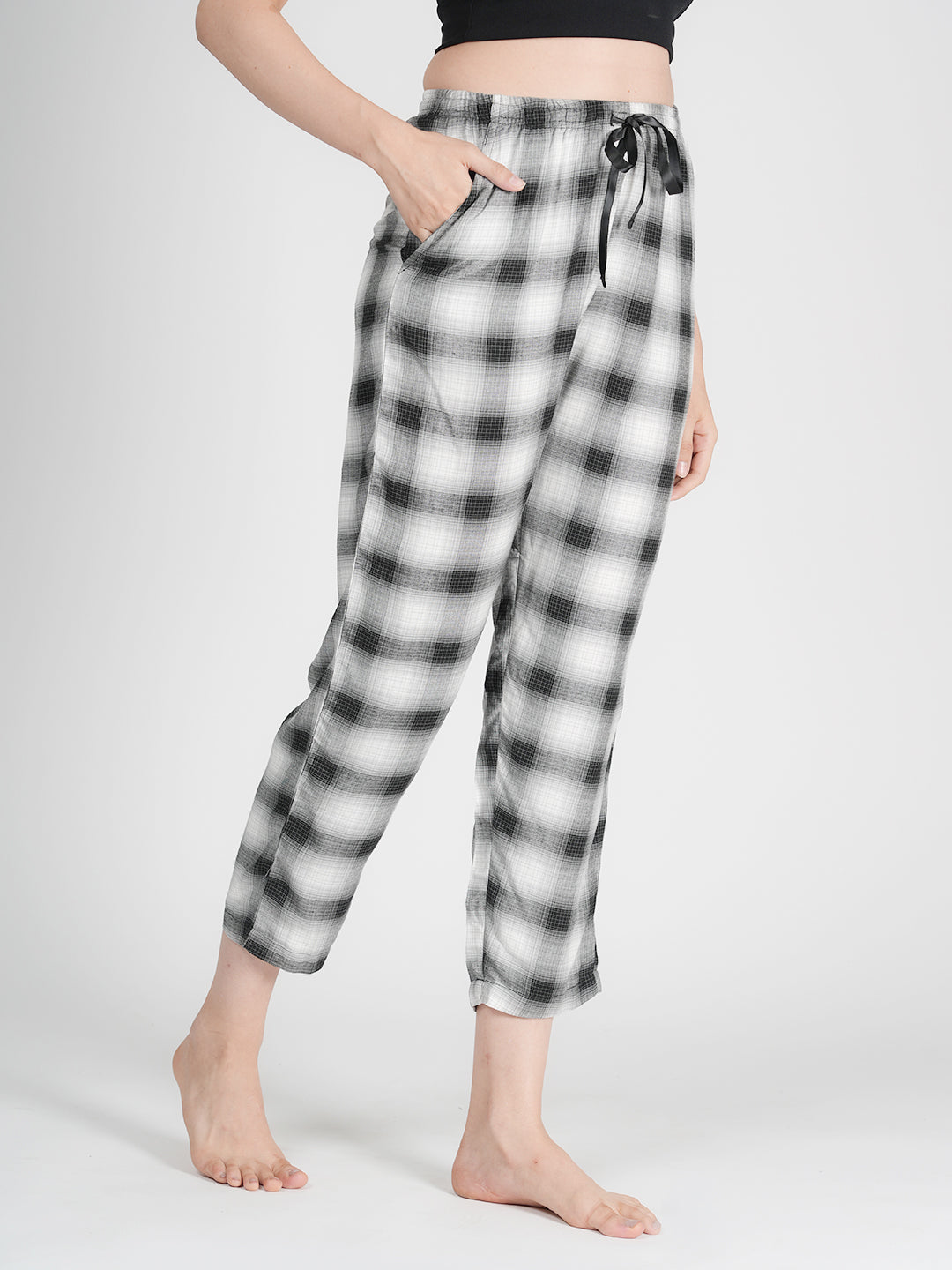 STYLE SHOES Black and White Regular Fit Checked Cotton Pyjama/Lounge Pant for Women & Girls