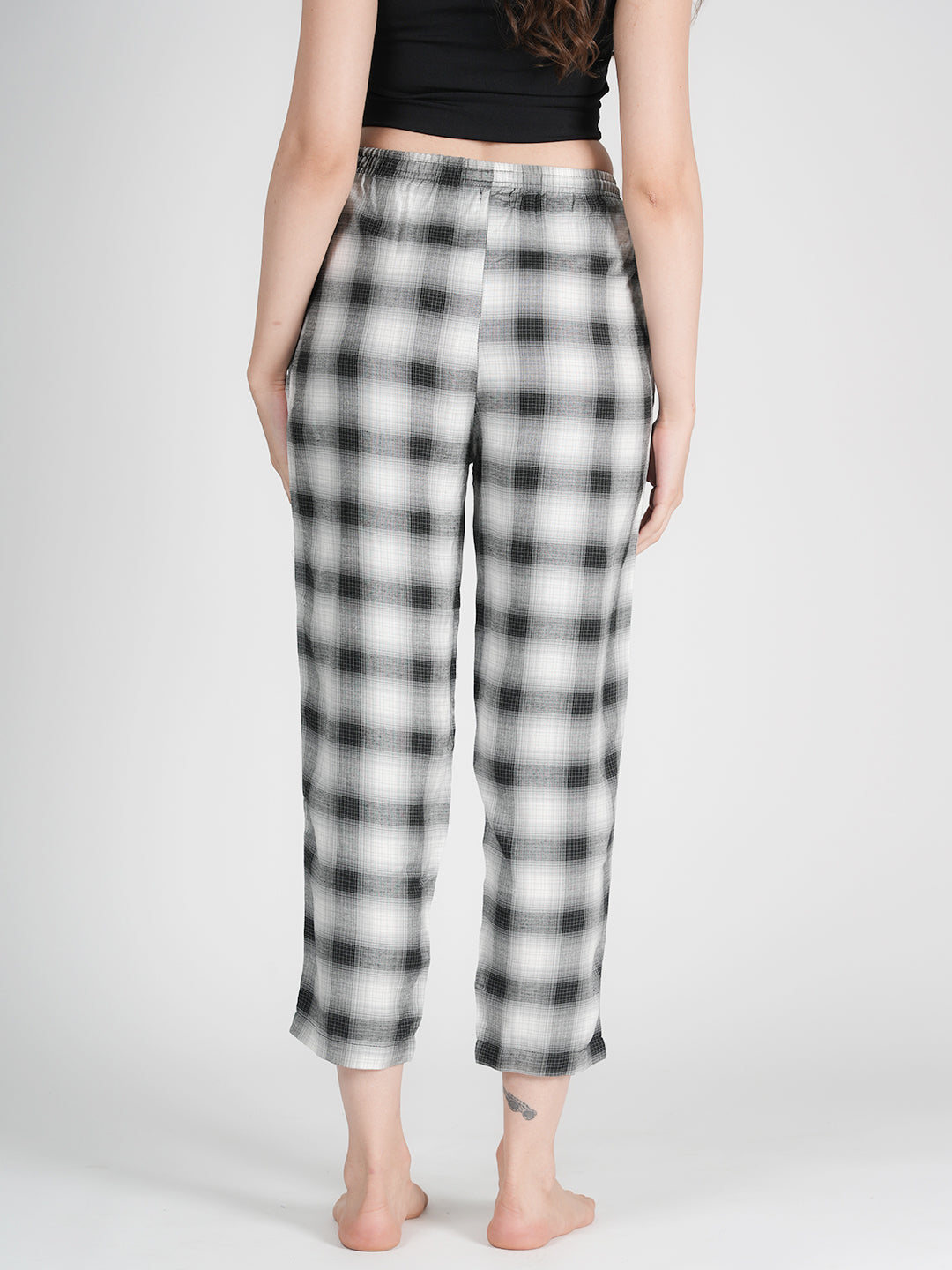 STYLE SHOES Black and White Regular Fit Checked Cotton Pyjama/Lounge Pant for Women & Girls