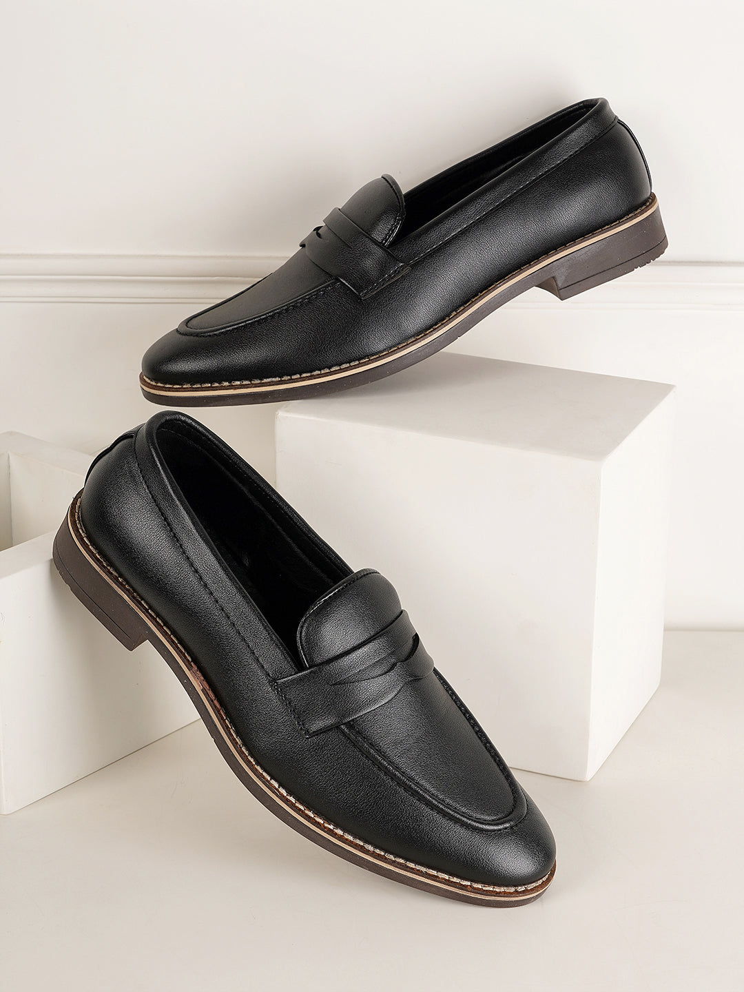 STYLE SHOES Black Micro Upper Formal Loafers Shoes for Men
