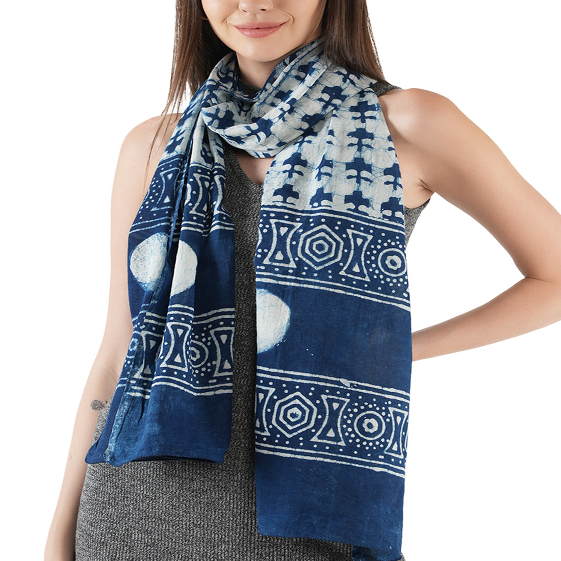 Style Shoes White & Blue Arrow Print Cotton Stole for Women & Girls