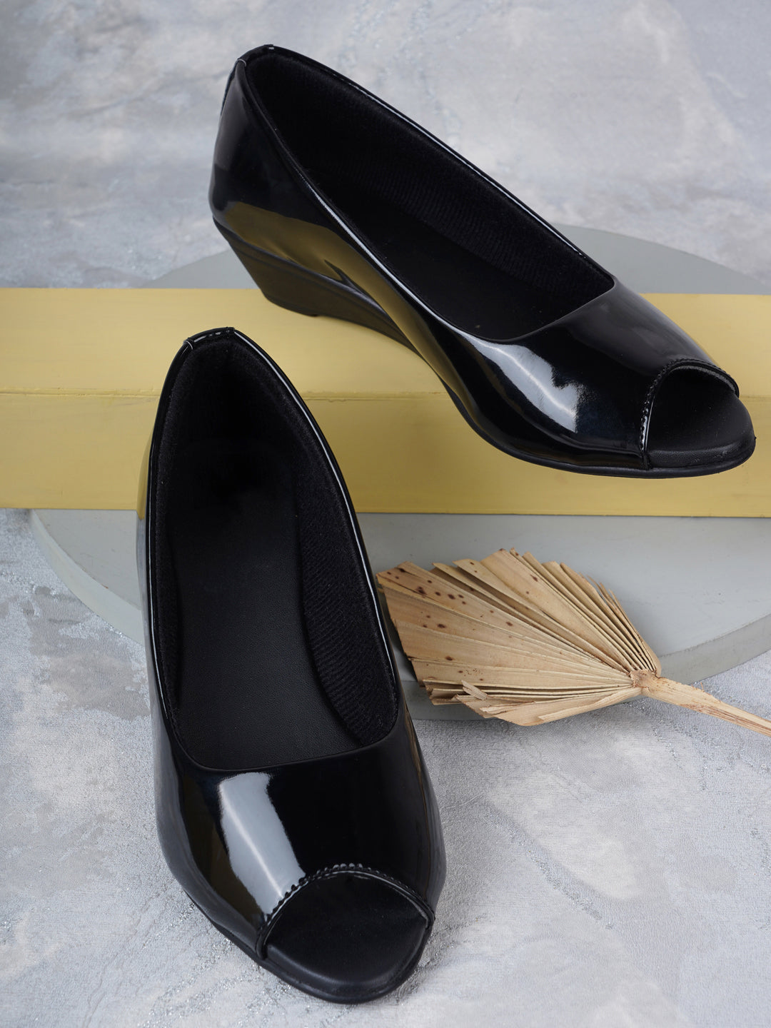 Style Shoes Black Wedge Heel Bellies For Women and Girls