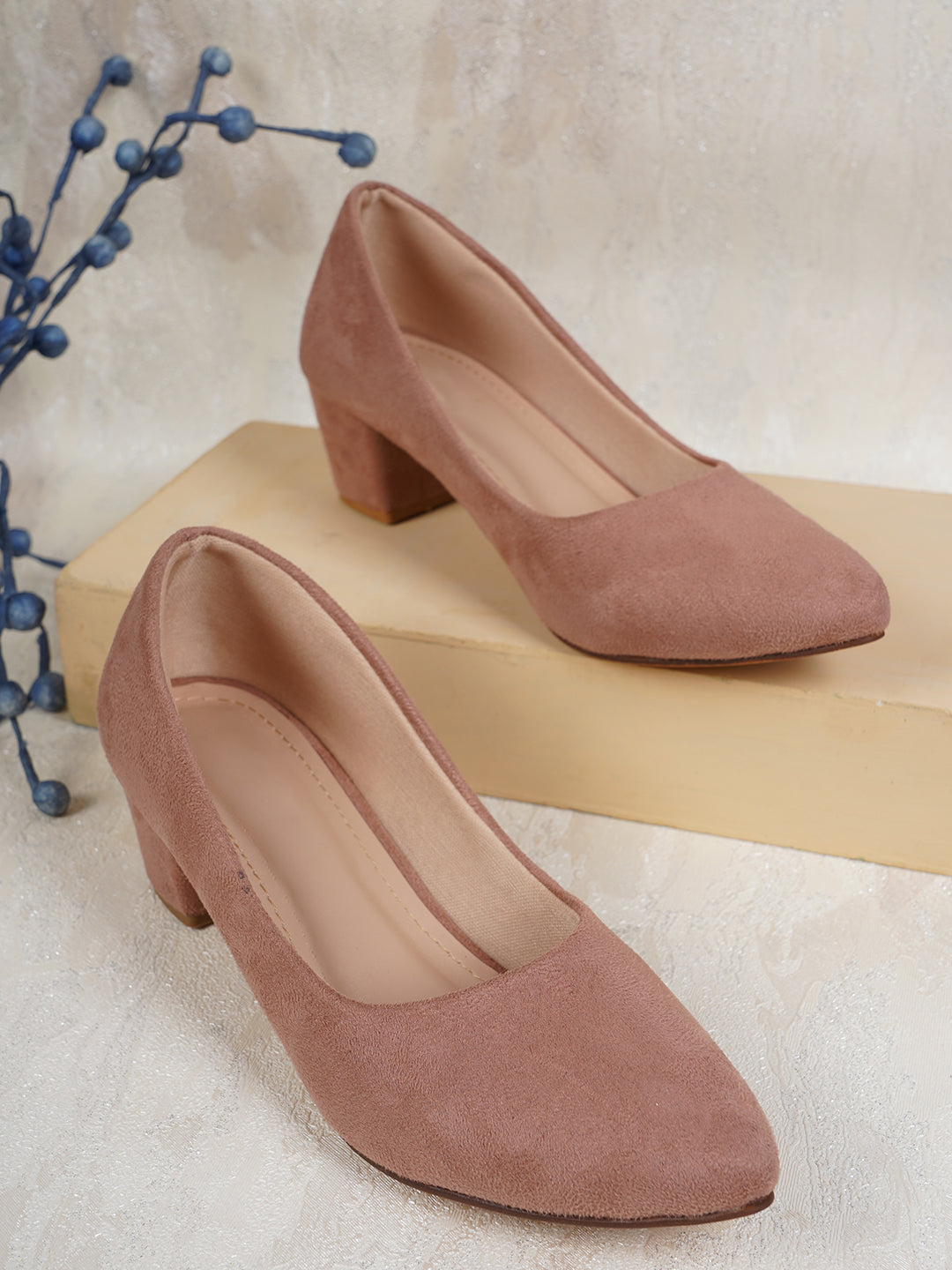 Style Shoes Peach Pointed Toe Suede Block Heels Bellies for Women and Girls