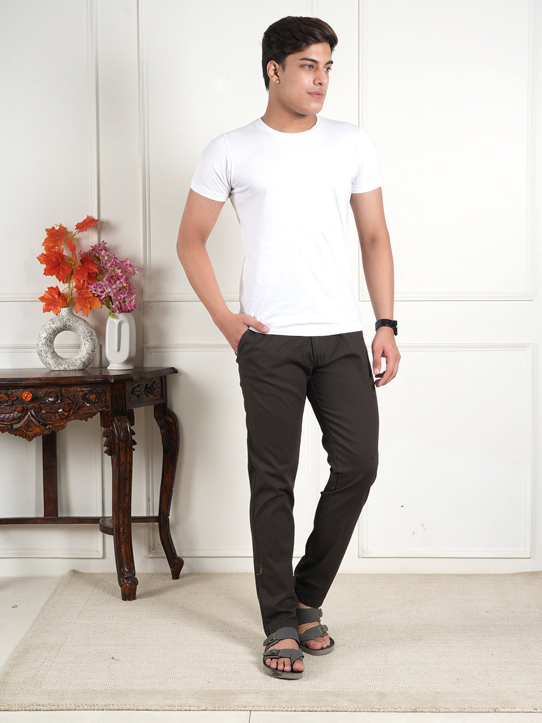 Men Relaxed Straight Leg High-Rise Easy Wash Brown Linen Trousers