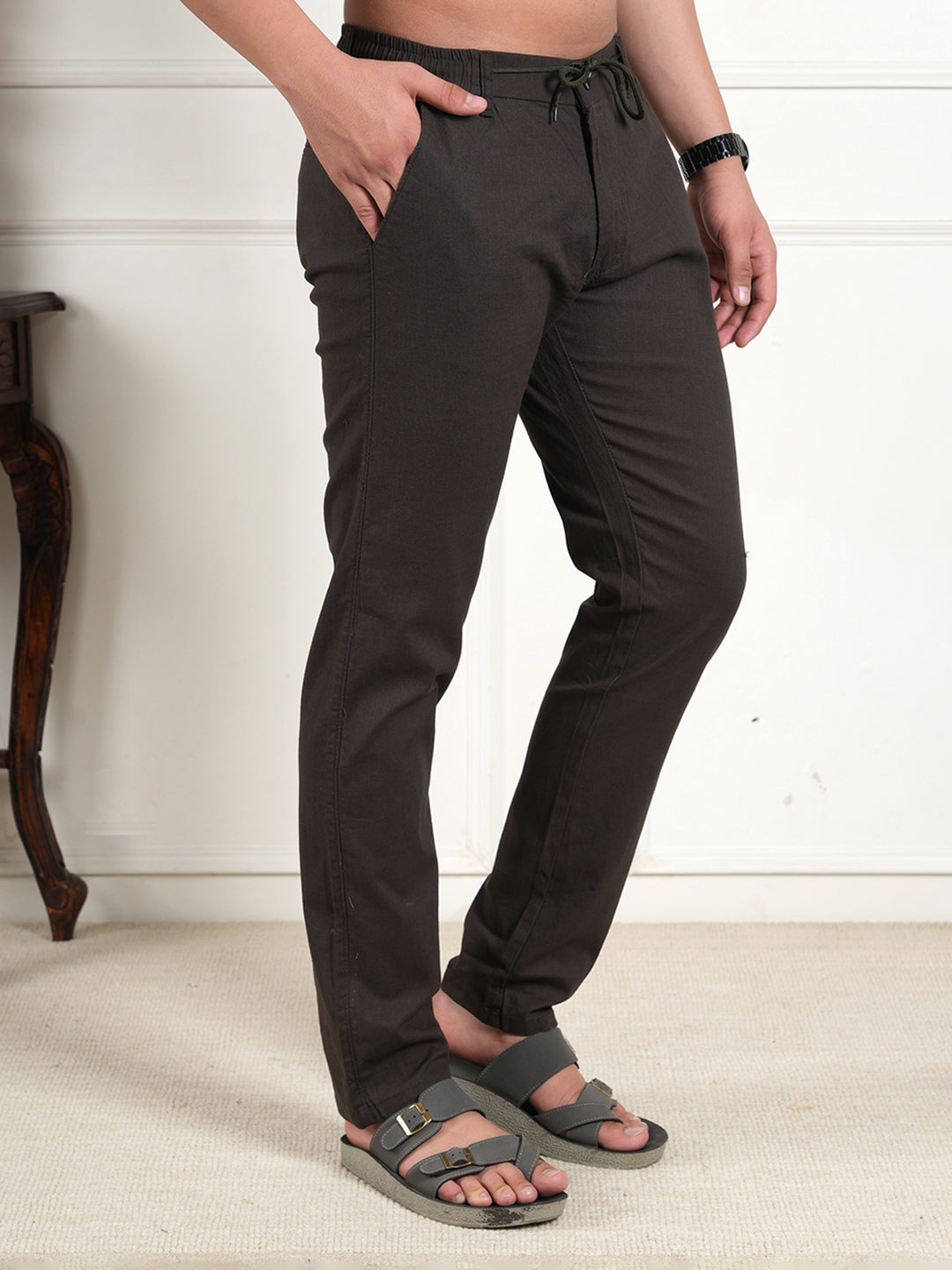 Men Relaxed Straight Leg High-Rise Easy Wash Brown Linen Trousers