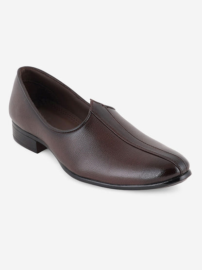 Men Brown Textured Lightweight Comfort Insole Mojaris