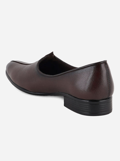 Men Brown Textured Lightweight Comfort Insole Mojaris