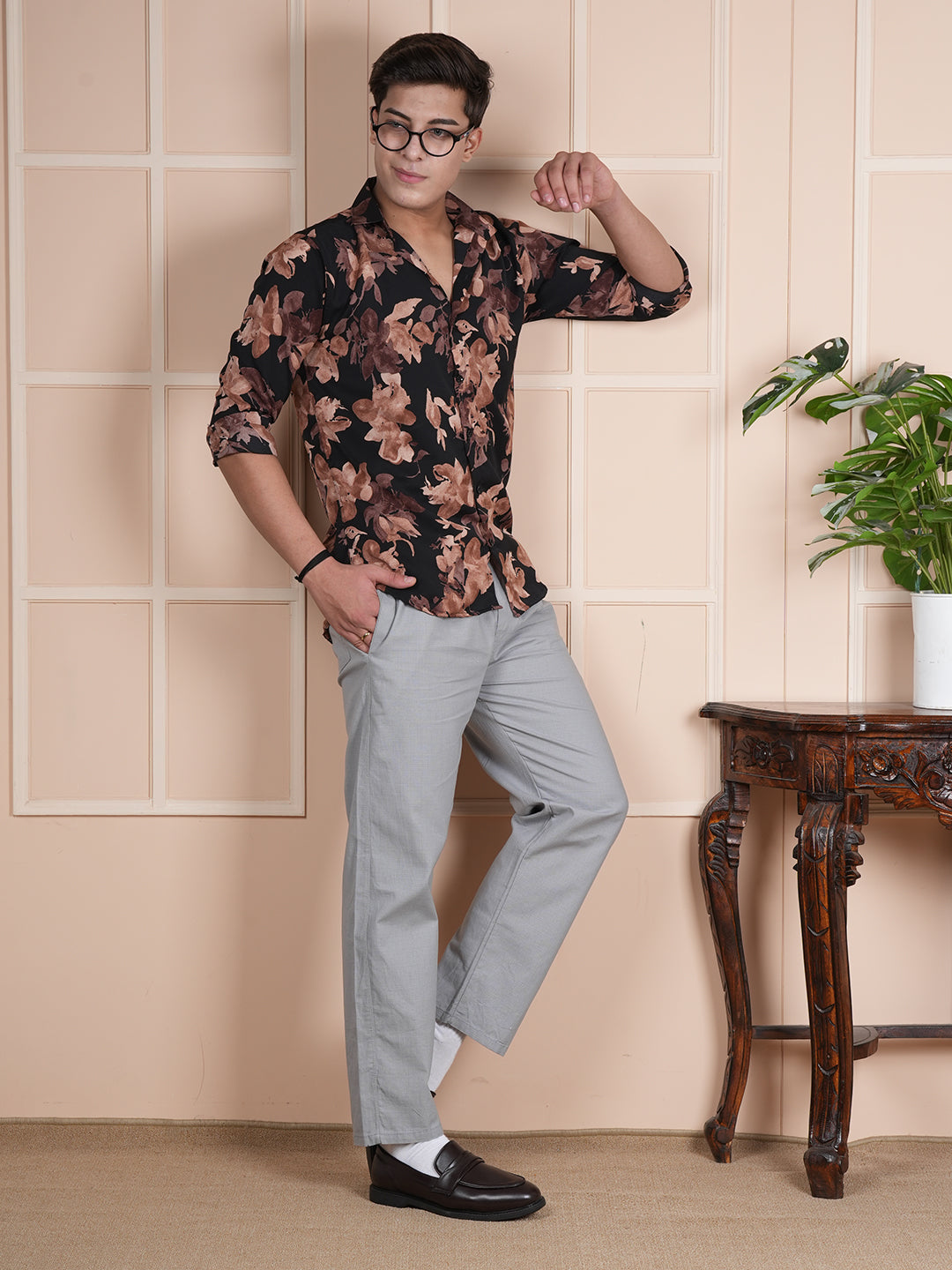 Men Relaxed Straight Leg Easy Wash Grey Linen Blend Trousers